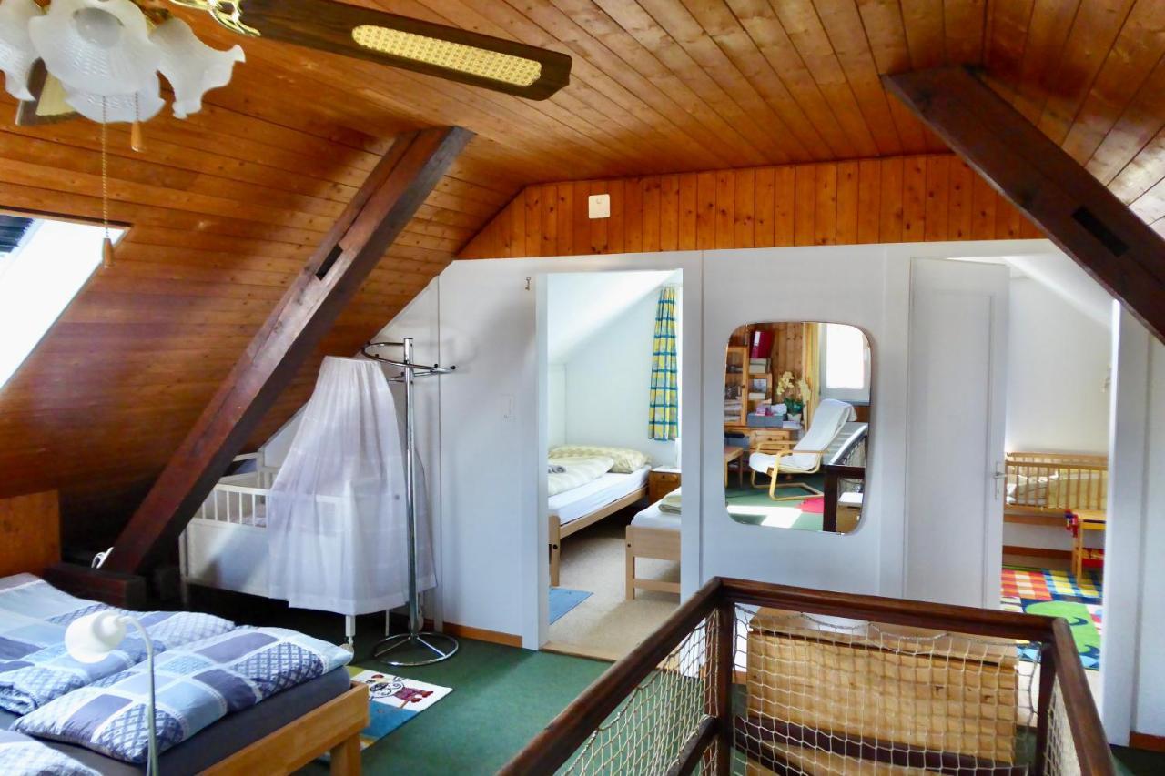 Guntli'S Family Guesthouse Andelfingen Extérieur photo