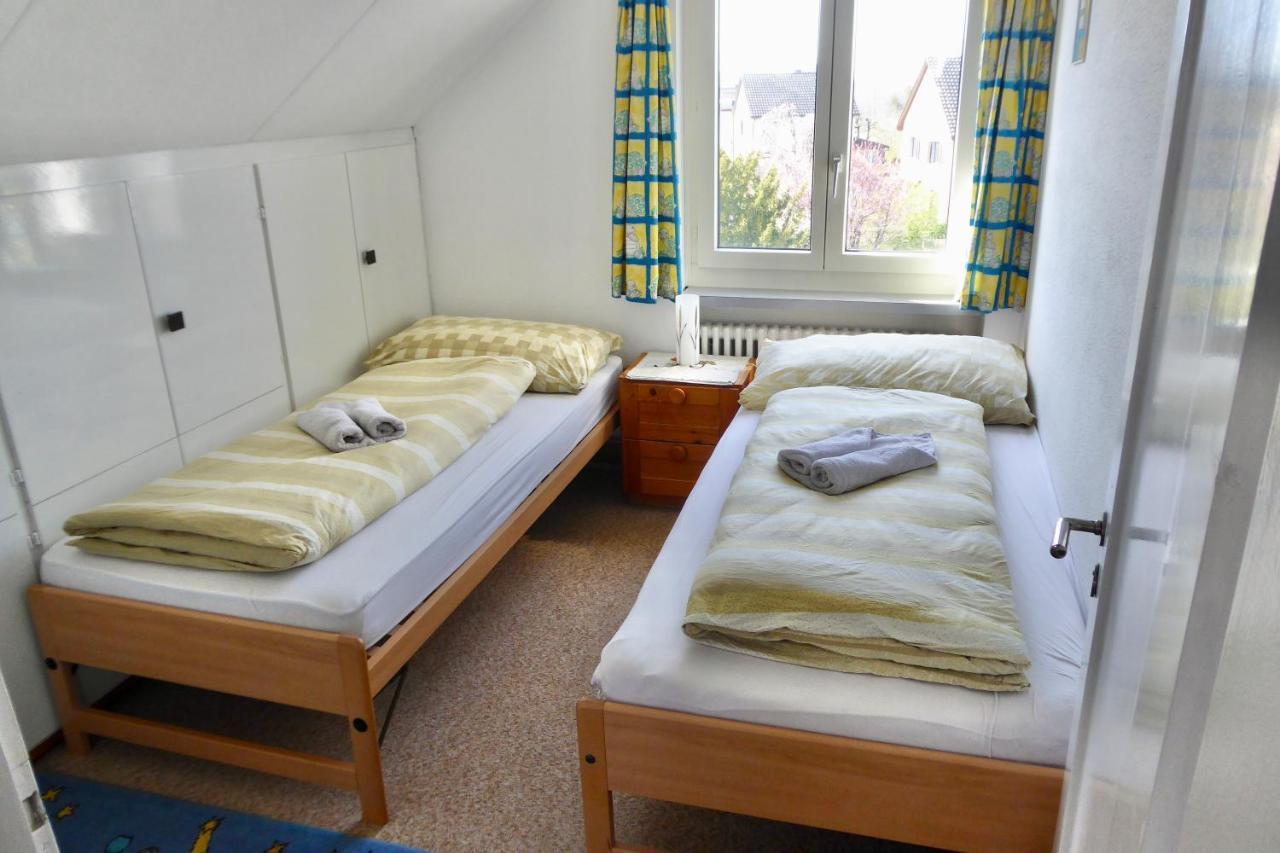Guntli'S Family Guesthouse Andelfingen Extérieur photo