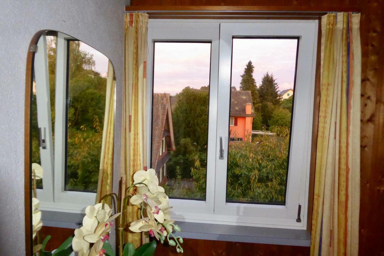 Guntli'S Family Guesthouse Andelfingen Extérieur photo